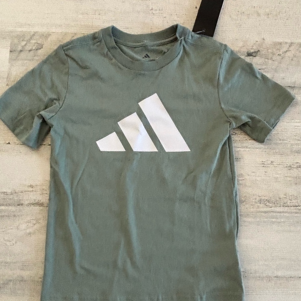 Adidas Boys Light Green Short Sleeve Shirt Size 5